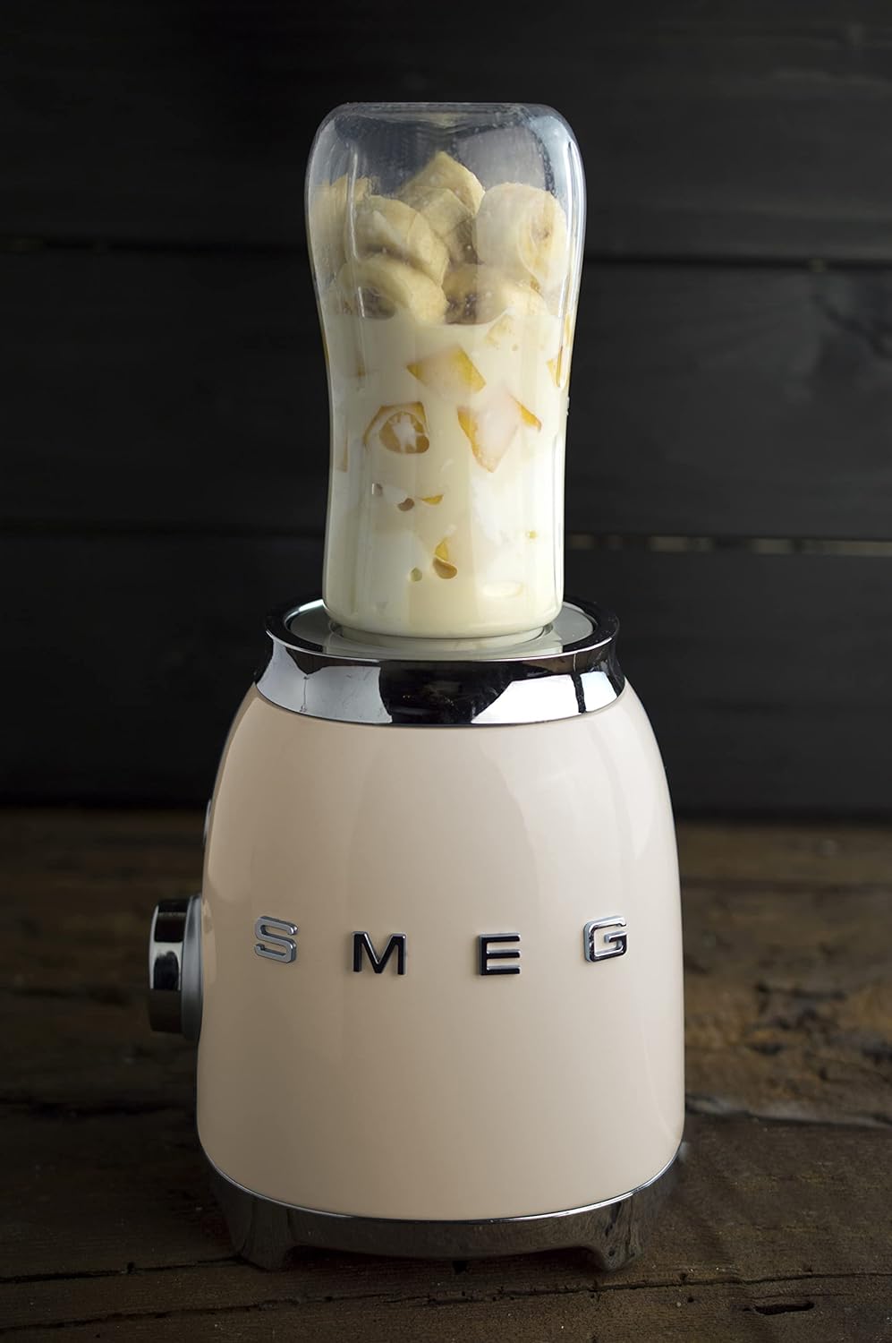 SMEG Retro Personal Blender with 2 Bottles PBF01CRUS, Cream, Medium